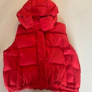 Lululemon cropped puffer vest
